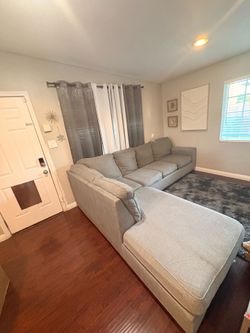 Living room For Sale