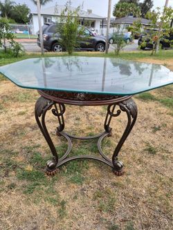 Table. Mesa