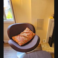 BoConcept Chair & Ottoman