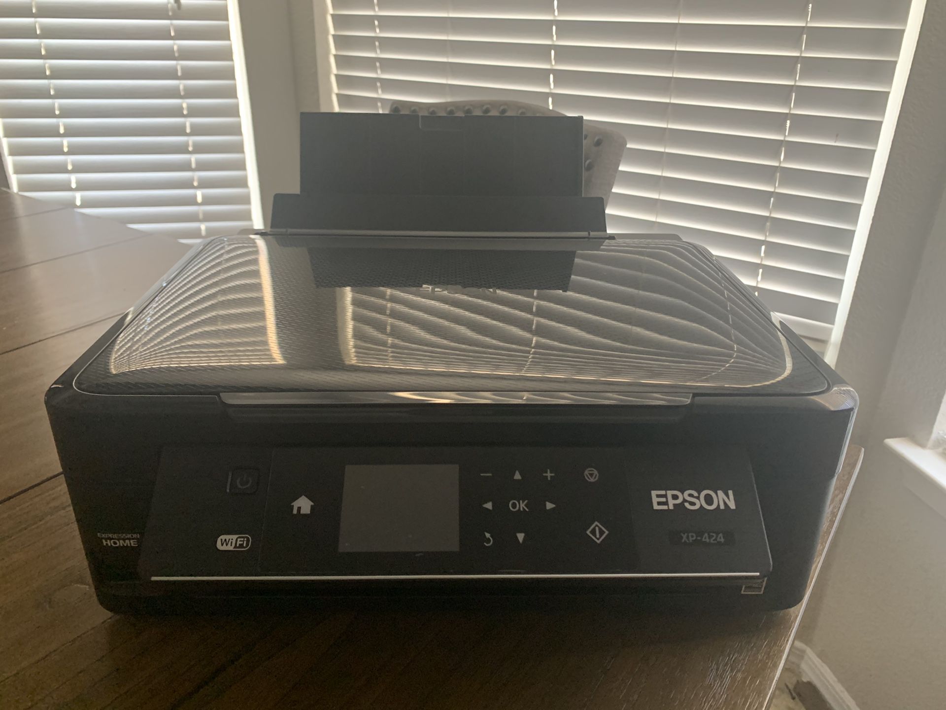 Epson Printer wirelessly Connects. USB WiFi