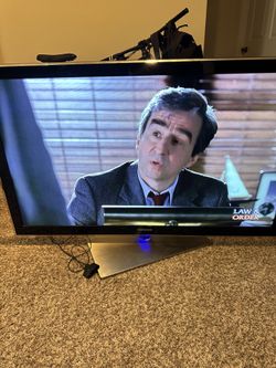 Tv Samsung UN55B8000XFXZA 55-inch ( not smart tv ) +  Roku set-top box