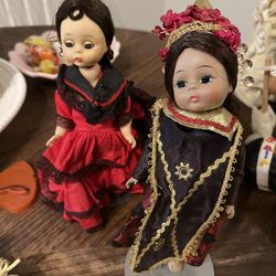 Madam Alexander Jointed Dolls unfortunately, No 