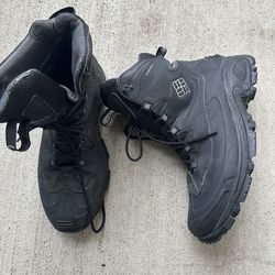 Columbia Men's Arctic Trip Omni-Heat Waterproof Leather Boots Black size 12