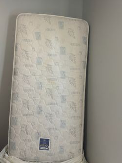 Twin mattress