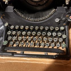 1900 ,,,  Typewriter For Sale