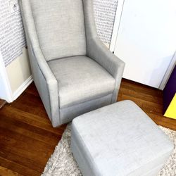 Million Dollar Baby Classic Harper Swivel Glider with Gliding Ottoman