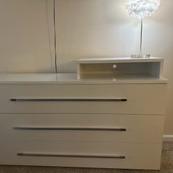 Long Dresser, Nightstand & Mirror