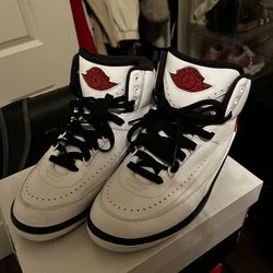 Jordan 2 white black red trainers