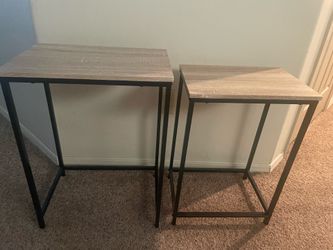 Nestling End Tables & Recliner & Pic