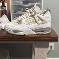 Air Jordan 4 Retro