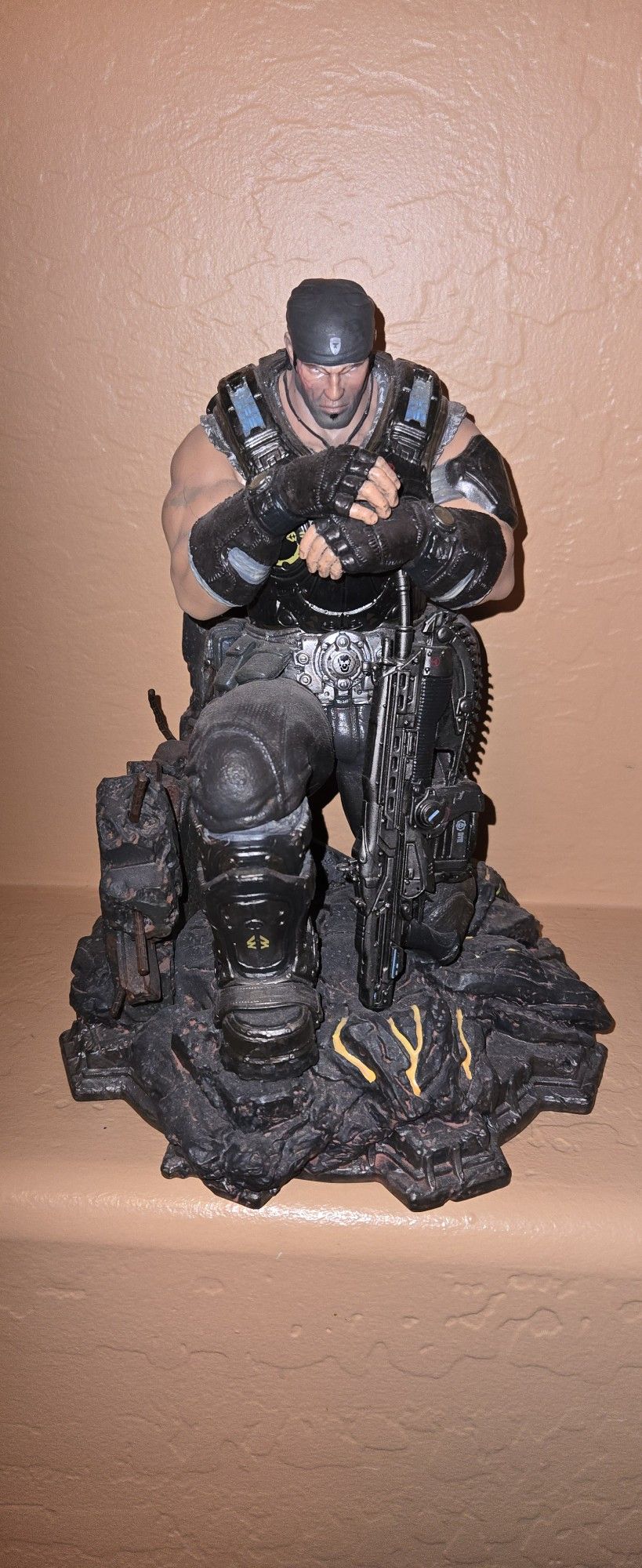 Gears Of War 3 Collector's Edition Marcus Fenix Statue