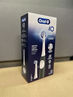 Oral B iO Series 2  Starter Kit Electric Toothbrush 