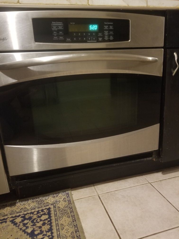 GE Profile 30" Electric Self-Cleaning Convection Single Wall Oven