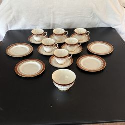17 piece Vintage Duchess Bone China Winchester Burgundy Red Gold Teacups Saucers Desert Plates 1bowl NO CHIPS NO CRACKS   PICK UP IN DEER PARK TEXAS 7