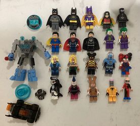 LEGO DC Comics Lot of 20 Minifigures + Extras