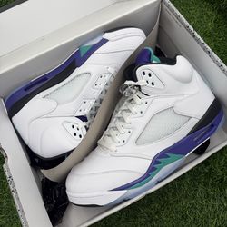 Jordan 5 “Grape” Size 12.5M and 14M Ds