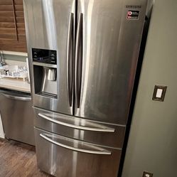 Samsung 4 French 4 Door Fridge With Ice Maker