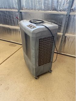 Portable evaporator cooler