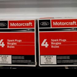  8 Motorcraft Spark Plugs