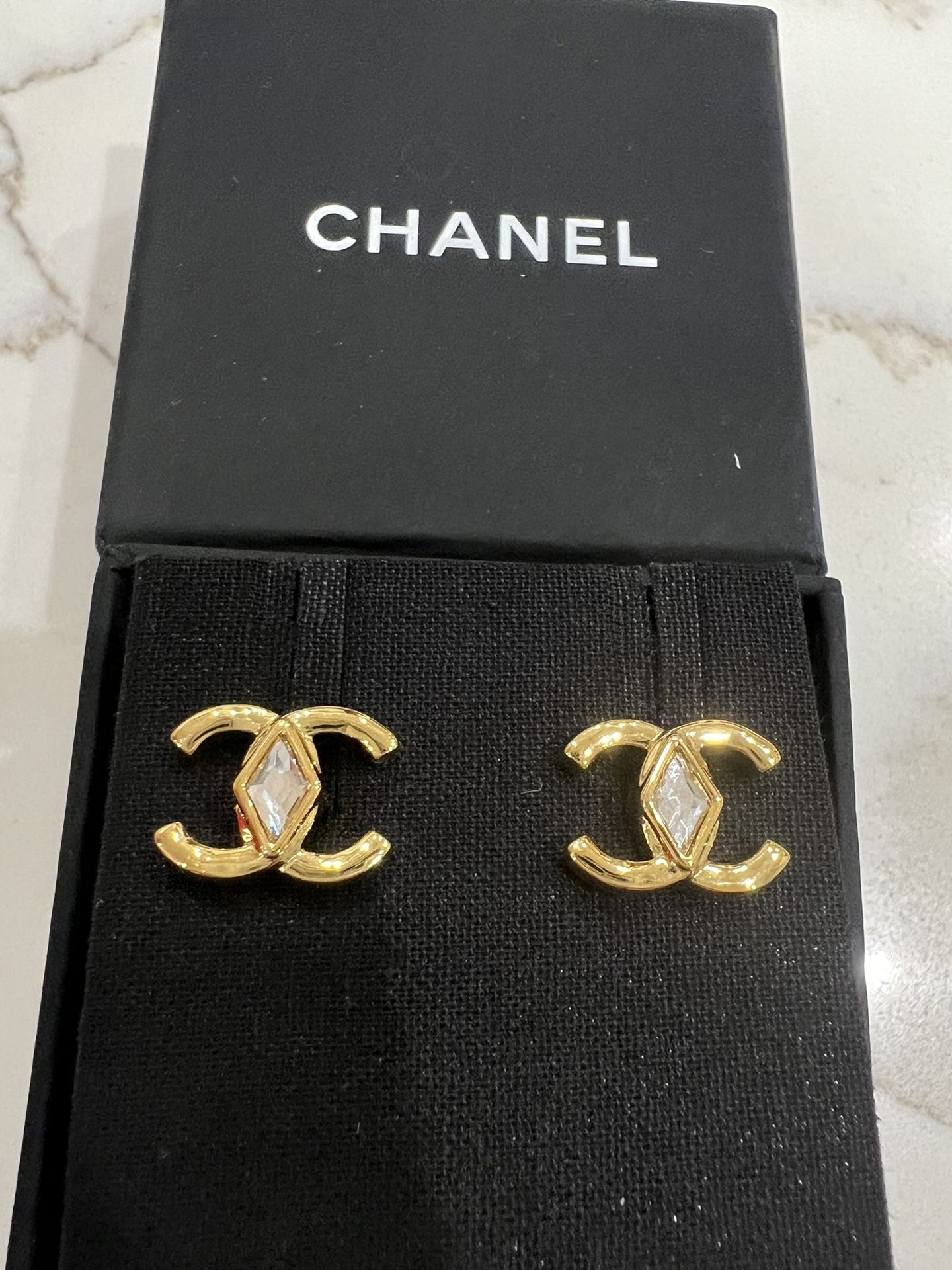 23C Chanel crystal CC earrings