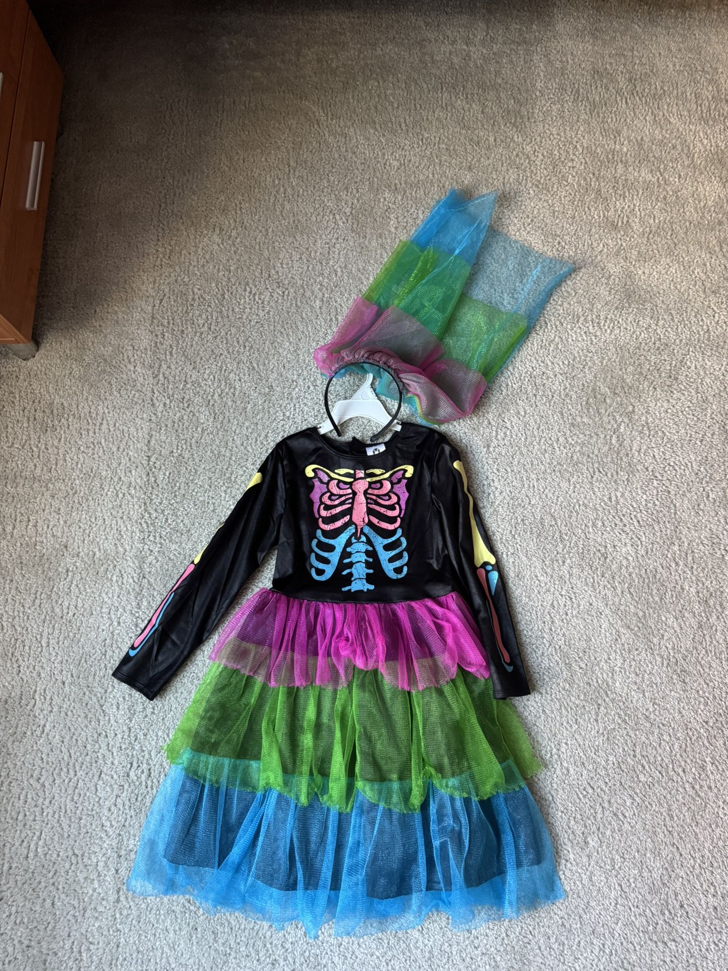 Halloween Costume Size 4-6