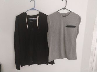 Men's Size M Bundle - Mossimo Hoodie & Forever 21 Pocket T-Shirt