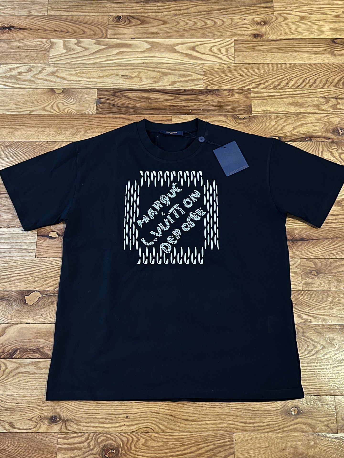 LV Shirt Men’s Size Large Brand New Jordan