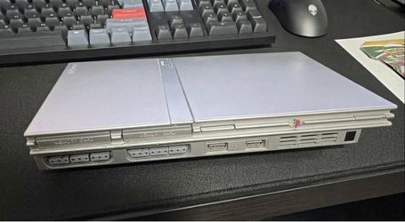 PS2 silver slim console