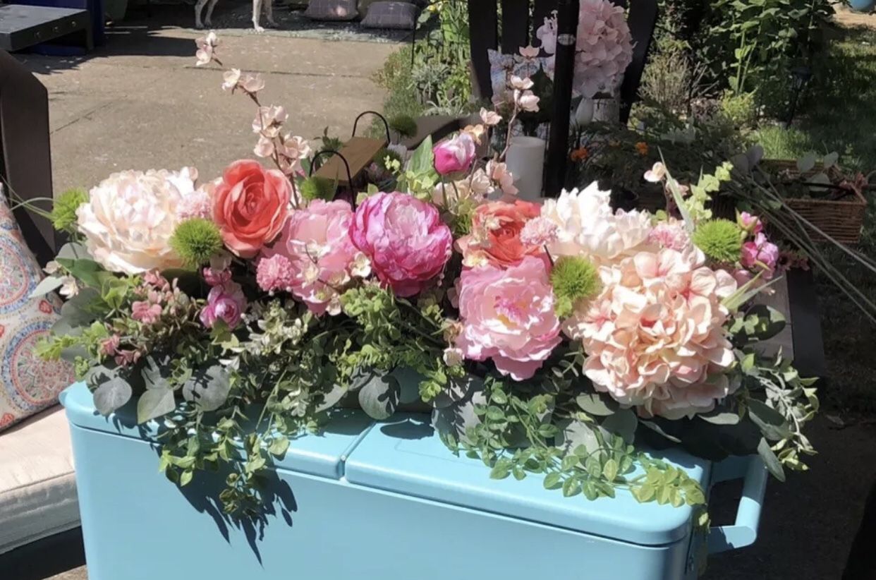 Pink flower arrangement centerpiece