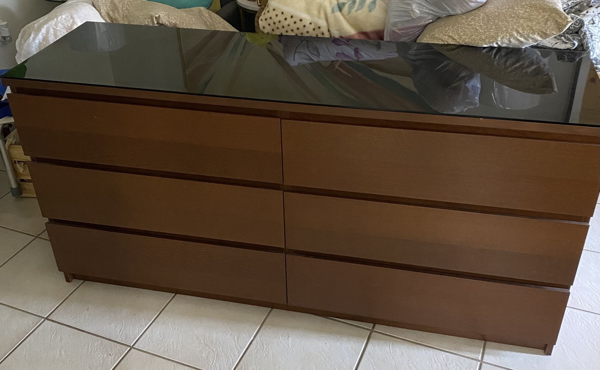 6 Drawer Dresser / Sideboard