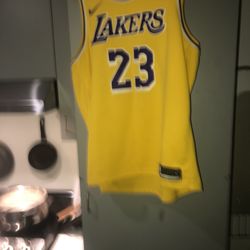 LAKERS JERSEY!!!