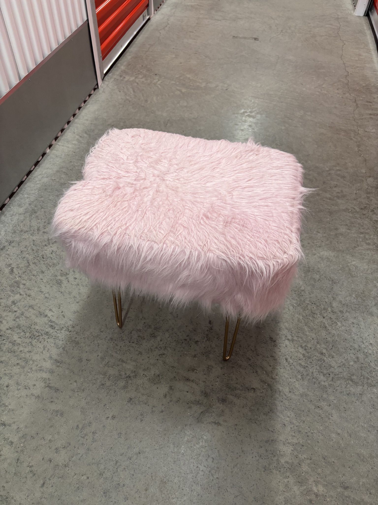 Glam Stool