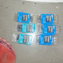 Shelf Bracket Screws 