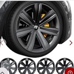 Tesla model Y 19 inch hubcaps/rim cover $100 and I can install them for you