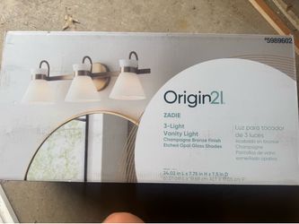 3 light Vanity light NEW in box