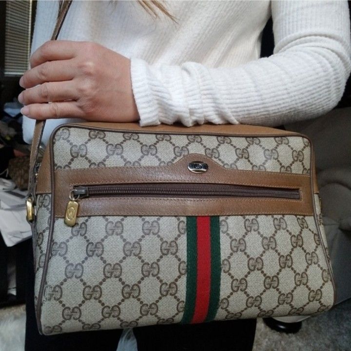 Authentic Vintage Gucci GG Monogram Supreme Sherry Web Ophidia Crossbody Bag