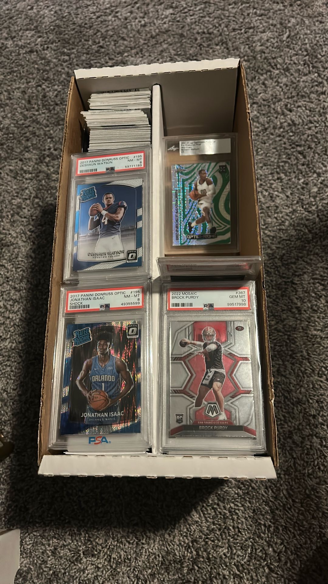 1000+++BASKETBALL AND FOOTBALL BASE PLUS 4 PSA GRADED CARDS AND ONE LEAF 1/1