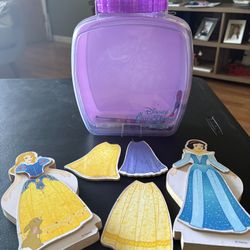 Paper Dolls