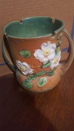 Big Roseville vase