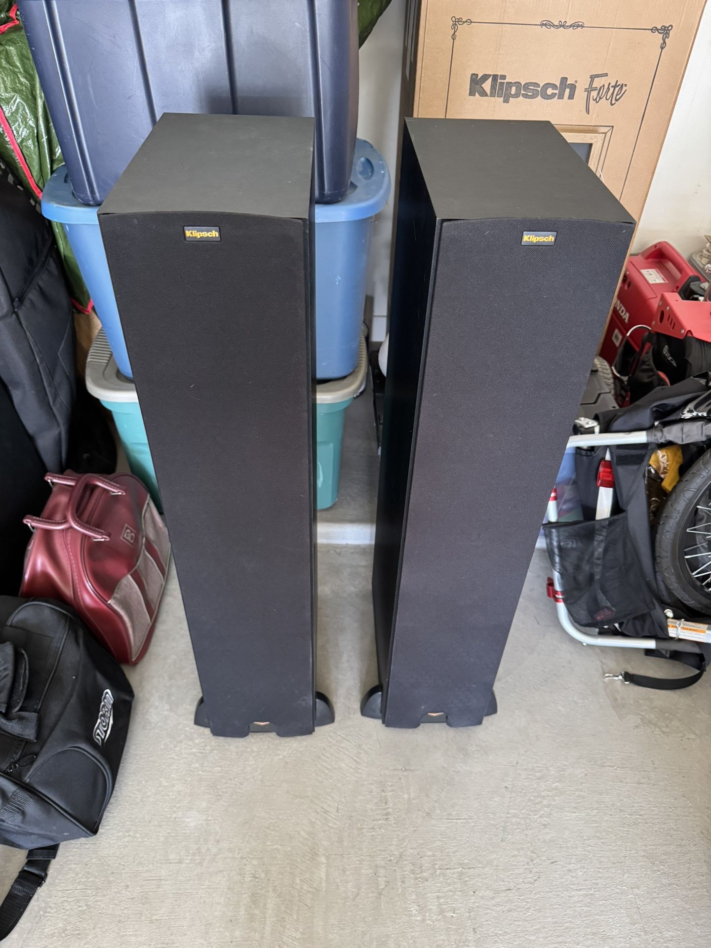 Klipsch R-26F Floor Speakers