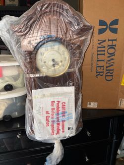 Vintage Howard Miller Pendulum Wall Clock