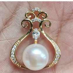 12mm Button Akoya Pearl  Pendant 