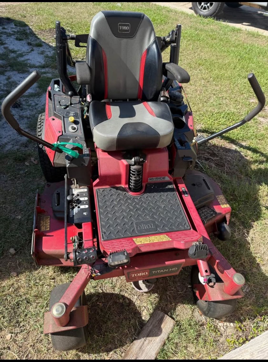 52in TITAN HD 2000 Series Riding Mower!!!