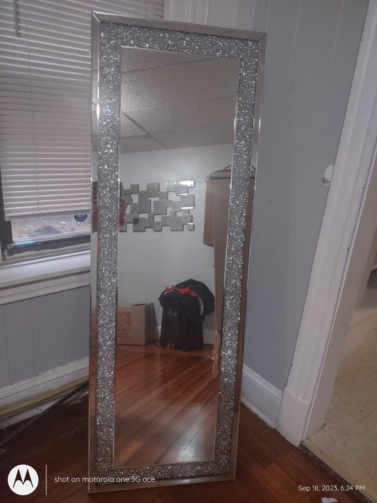 Crush Diamonds Standing Mirror 