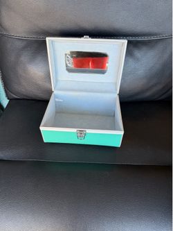 Makeup box with mirror $10