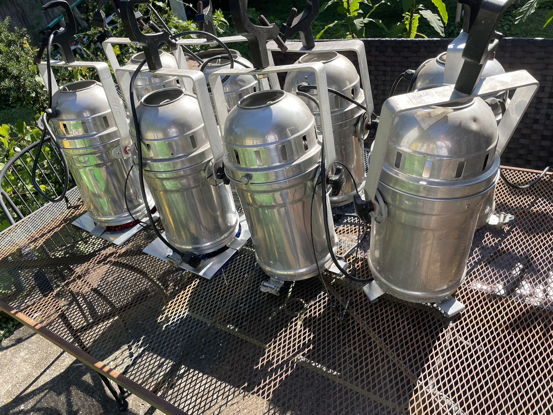 Band Lighting Equipment