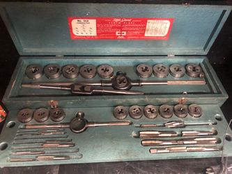 Greenfield  Little Giant 312 Set Tap & Die in wooden box