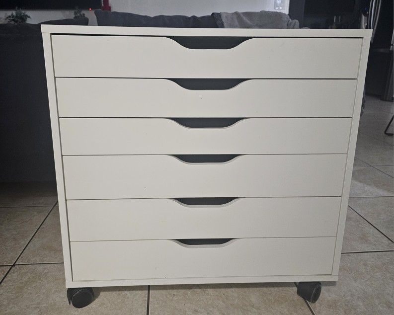 Drawer Cabinet