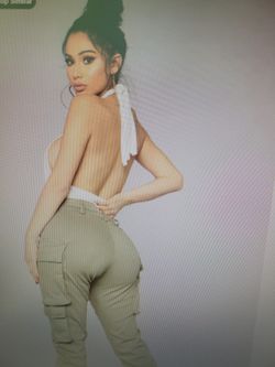 Fashion Nova Halter Top XS