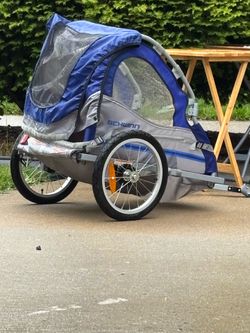 Schwinn child carrier trailers